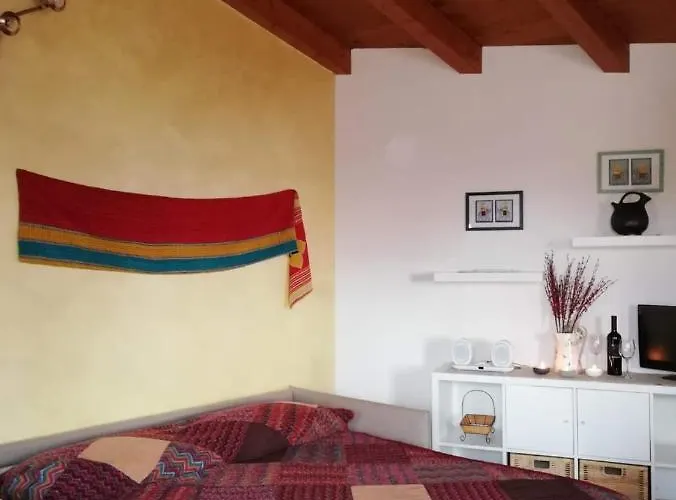 Lägenhet Casa Con Giardino