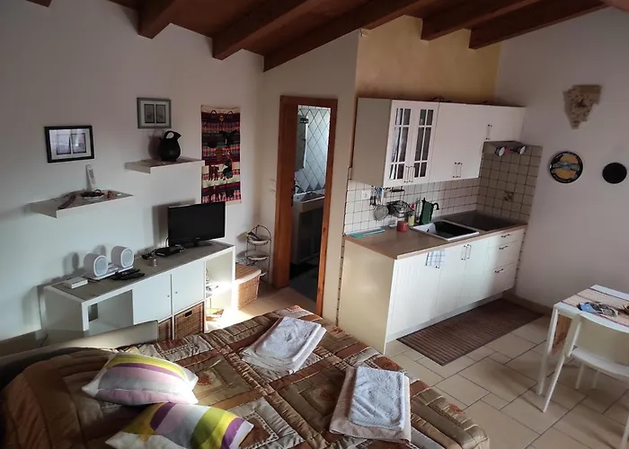 Lägenhet Casa Con Giardino Galižana