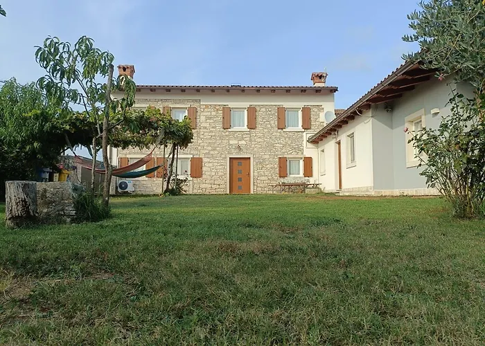 Lägenhet Casa Con Giardino Galižana