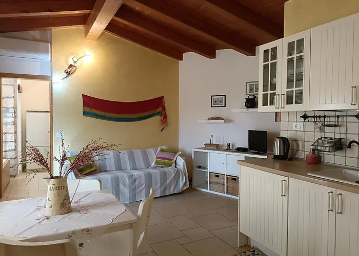 Casa Con Giardino Lägenhet