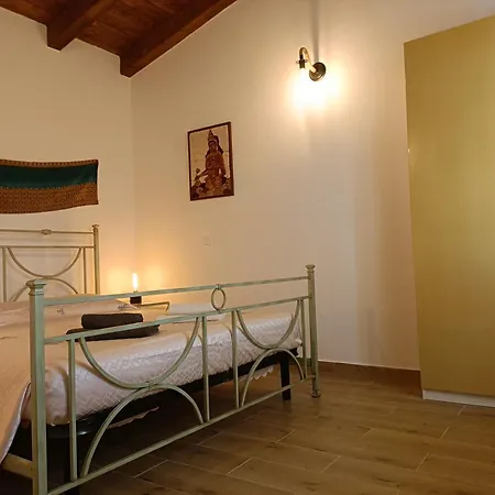 Casa Con Giardino アパート Galižana